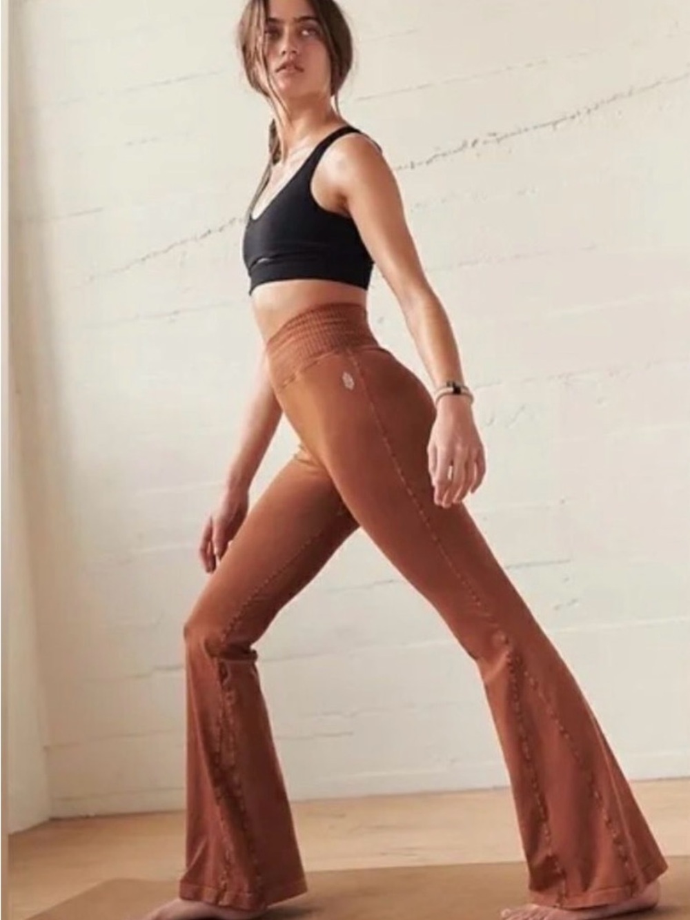 Free‎ people movement women’s small good karma flare leggings